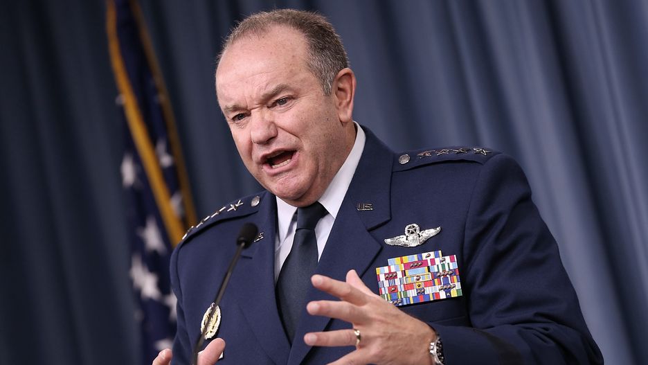 Gen. Breedlove, były dowódcza wojsk NATO w Europie uważa, że kiedy Ukraina będzie dysponowała bronią o większym zasięgu, działania wojenne powinny przenieść się na terytorium Rosji