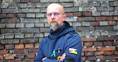 W Ukrainie mówią o nim: nasz brat. Tak Polak toczy prywatną wojnę z Putinem