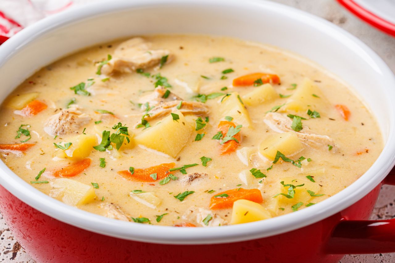 Na obiad robię norweską potrawkę z kurczaka. Moja rodzina ją uwielbia