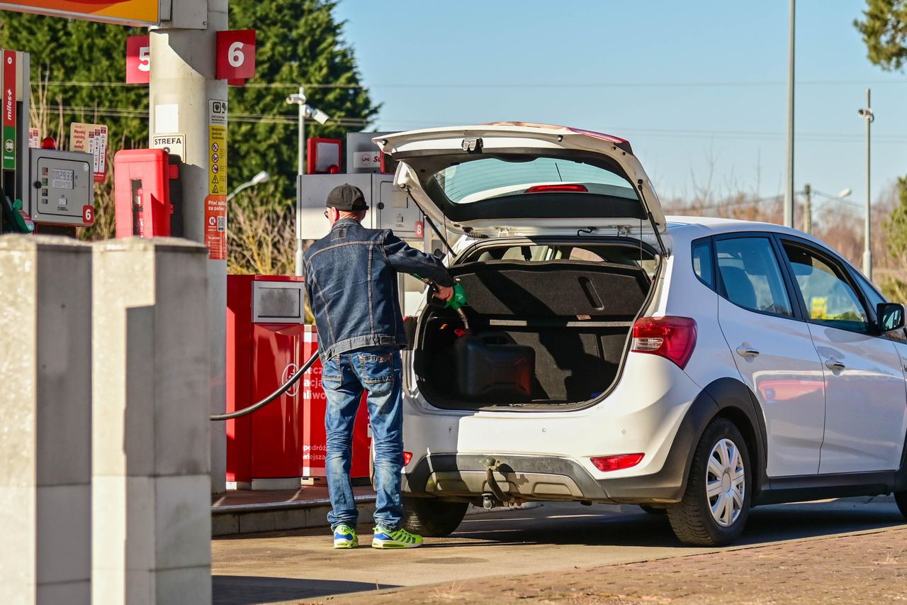 Niemcy robią to, co Polska ws. cen paliw. A inne kraje?