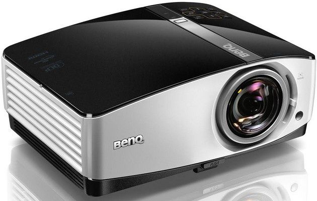 BenQ MX822ST projektor wygląd