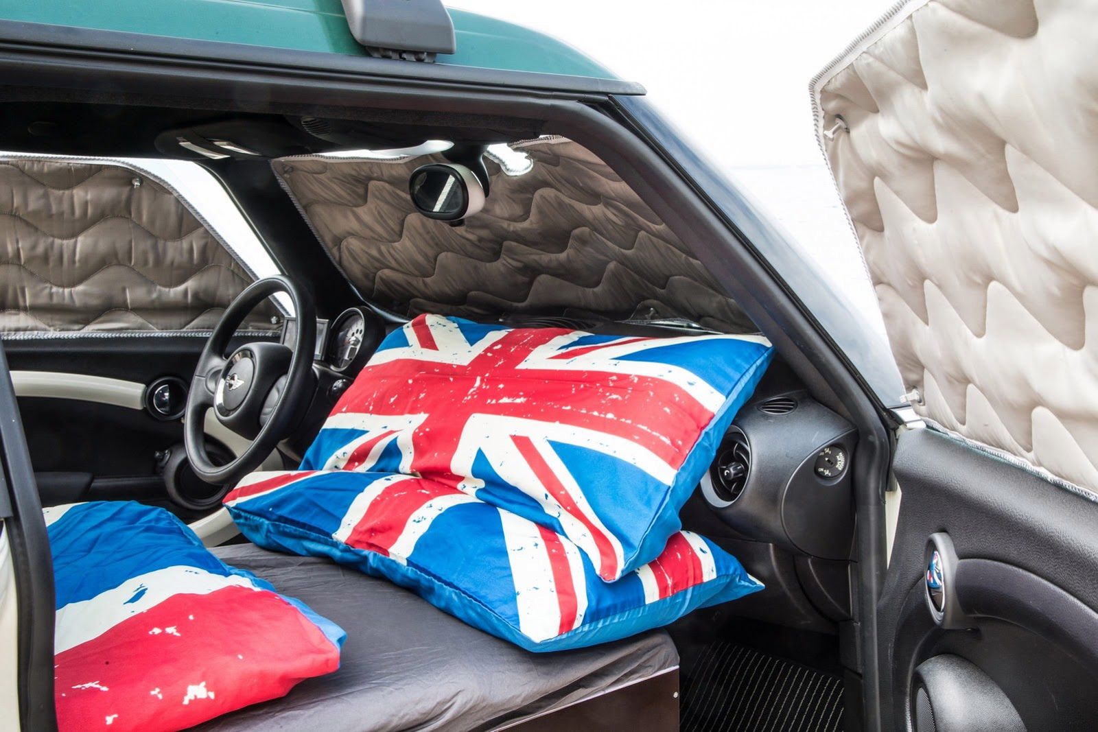 MINI prezentuje koncepcyjne auta na wakacje [galeria] 87