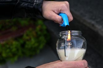 Ceny zniczy i kwiatów mocno w górę. Podwyżki nawet o 100 procent