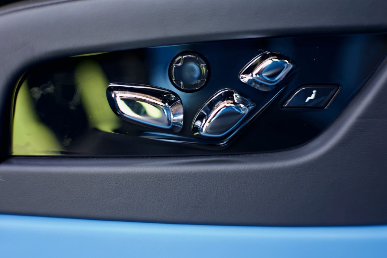 Rolls-Royce Black Badge Ghost