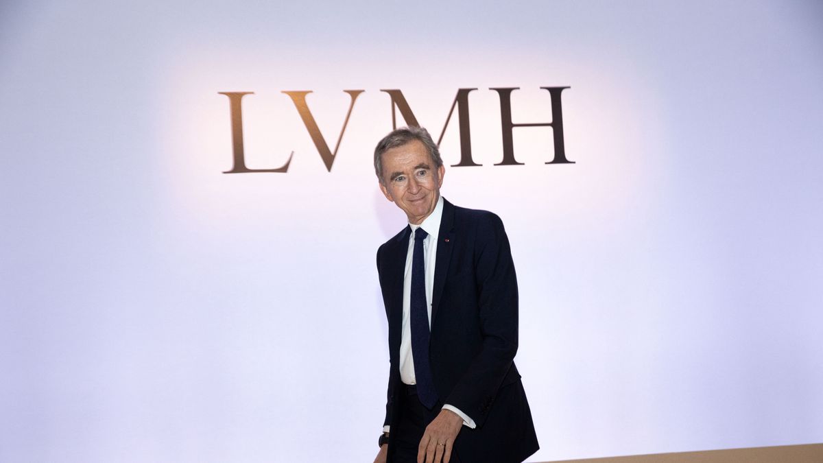 LVMH Moet Hennessy Louis Vuitton SE Chief Executive Officer Bernard Arnault Presents Earnings
Bernard Arnault, billionaire and chief executive officer of LVMH Moet Hennessy Louis Vuitton SE, arrives to speak as the luxury brand announces full year earnings in Paris, France, on Tuesday, Jan. 28, 2020. LVMH's sales growth slowed in the fourth quarter as protests in Hong Kong dented Chinese demand for the luxury giant's products at the end of a strong year. Photographer: Christophe Morin/Bloomberg via Getty Images
Bloomberg
best photo, best photos, consumer goods, e.u., eu, luxury products, industries, corporate finance, luxury spending, business news, euro members, french, consumer goods, retail, european, emea, earns, earnings, finance, financial
