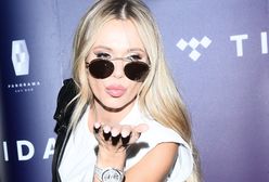 Krótka mini zrobiła robotę. Paparazzi uchwycili dobry moment