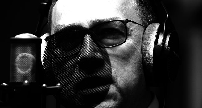 Maciej Orłoś lektorem w Soundmedia. "Głos do produkcji reklam"