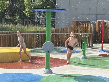 Park wodny w Kozienicach otwarty. Woda znów tryska z dysz