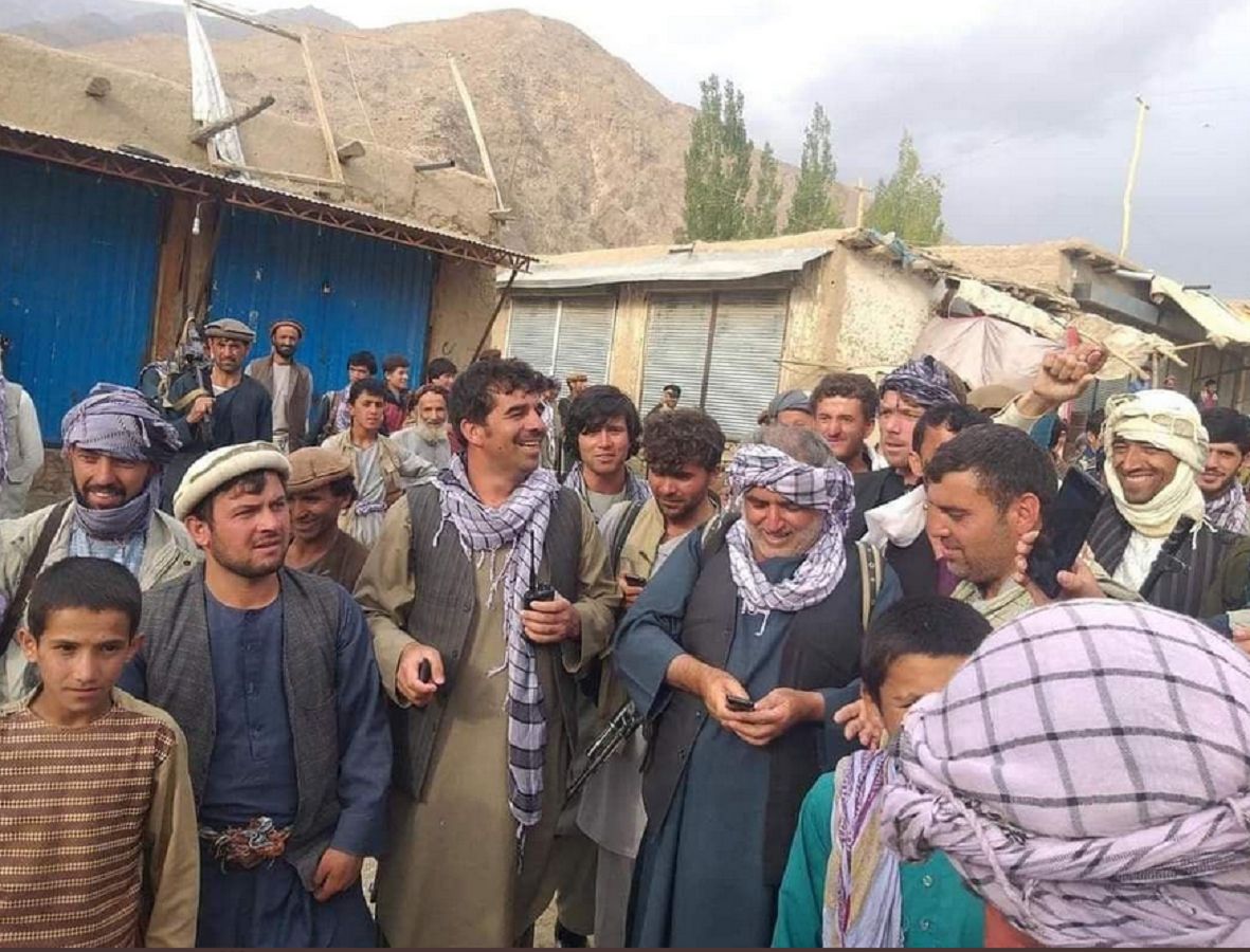 Afgańczycy walczą z talibami. Wyzwolono dystrykt, jedna prowincja wciąż się broni