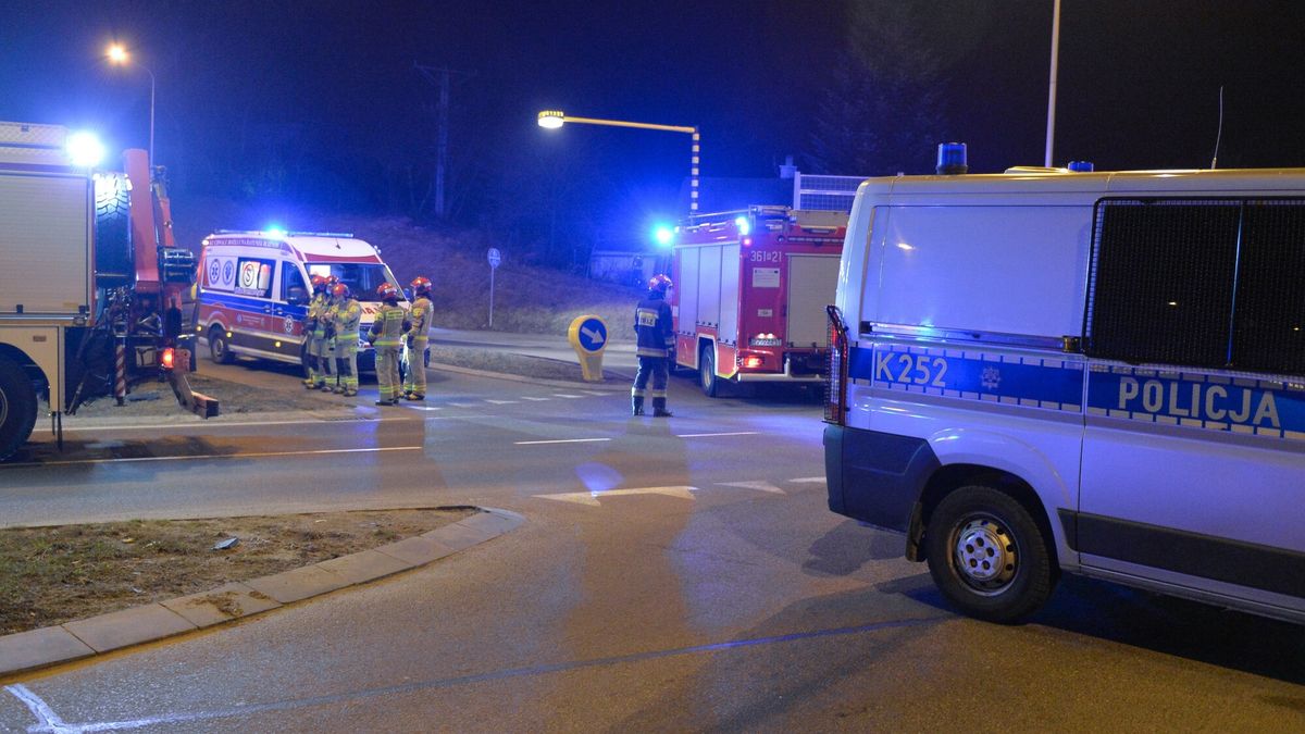 East News archiwum7
Fot. Lukasz Solski/East News, Przemysl 10.03.2021. Sluzby ratunkowe na miejscu wypadku drogowego.
LUKASZ SOLSKI