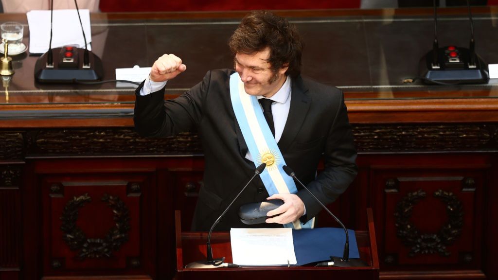 Javier Milei chwali wprowadzoną w Argentynie terapię szokową