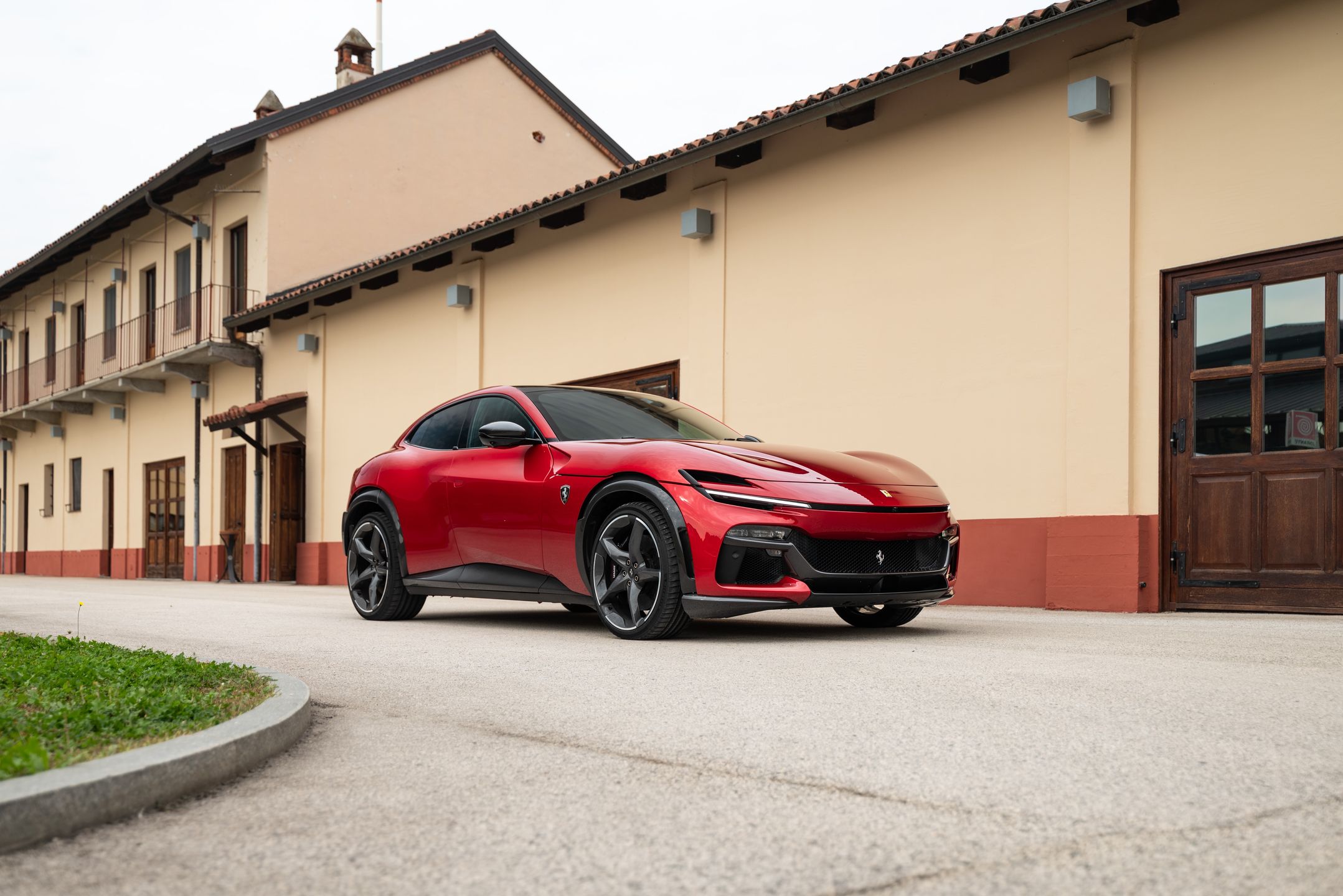 Ferrari Purosangue Handling Speciale