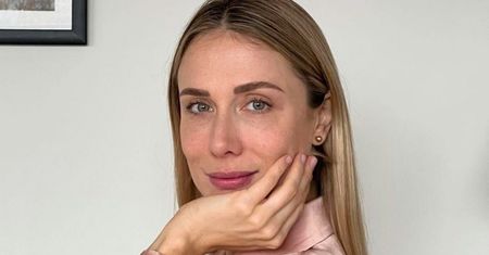 Piórkowy makijaż brwi. Microblading najlepiej imituje naturalne włoski