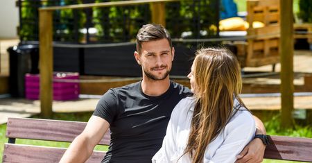 Mikołaj z "Love Island" prezentuje klatę. Ale przypakował!