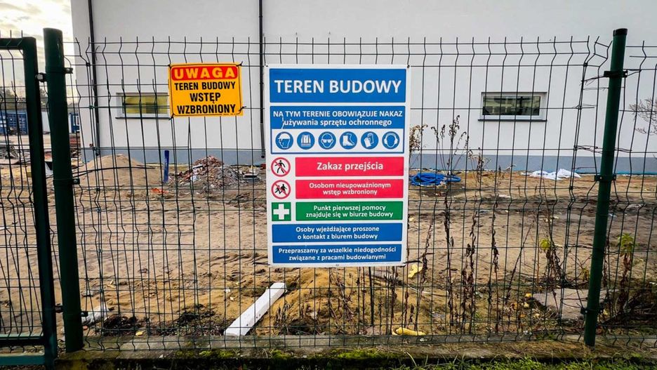 Budowa hali sportowej przy II LO w Mielcu.