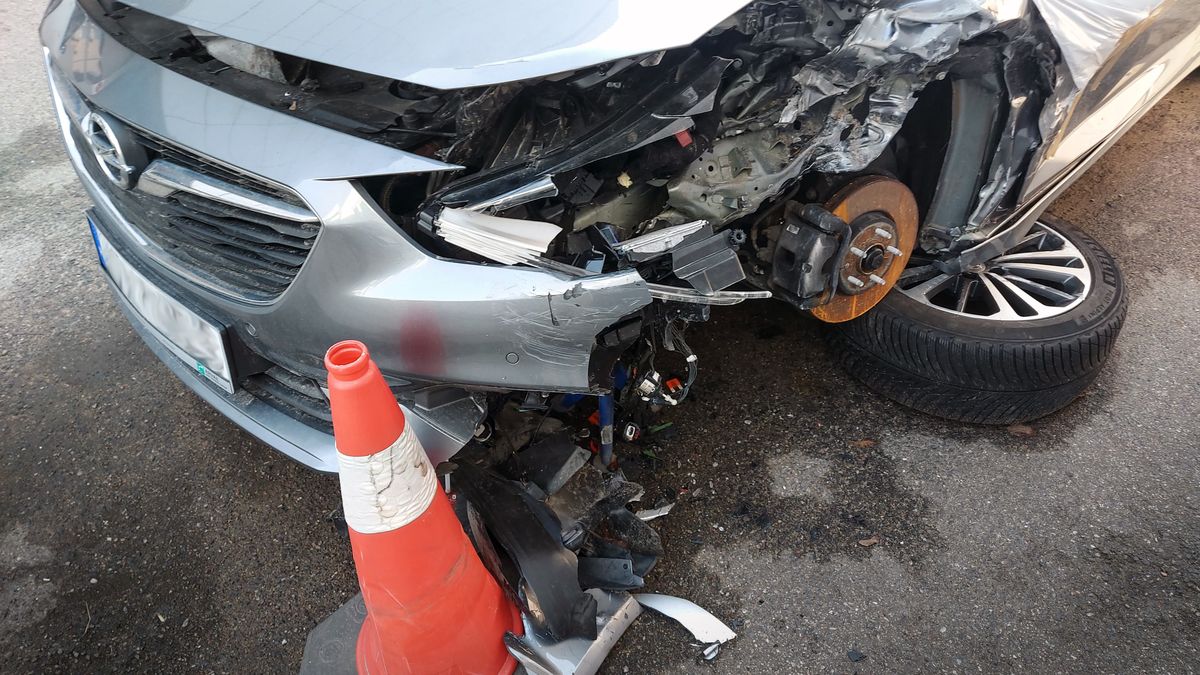 Najszybciej szkodę usunąć przez ubezpieczenie AC. Spór z zarządcą drogi może być kosztowny