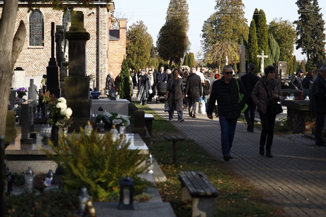 Częstochowa: Wszystkich Świętych na Cmentarzu Kule