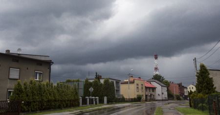 Podatek od deszczu, nawet 1350 zł rocznie. Eksperci: nie tędy droga