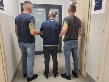Rypin: Znalazł kartę i poszedł na zakupy. Wydał 600 zł