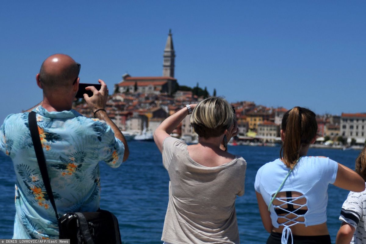 Turyści w chorwackim mieście Rovinj