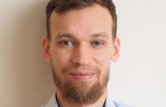 Łukasz Zielonka nowym CMO w Escola, Kamil Grzejek chief evangelist