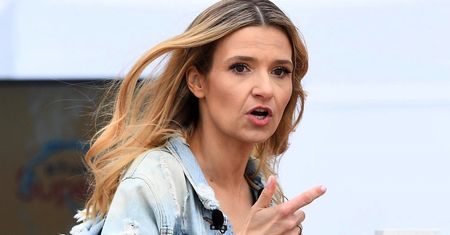 "Haniebne wiadomości". Zrobiła screeny i udostępniła je wszystkim