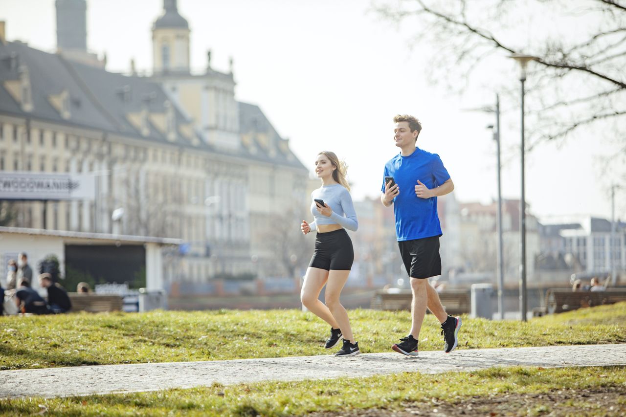 Wrocław. Pokonują kilometry z myślą o dzieciach. Mają szczytny cel