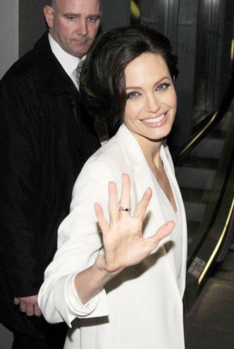 Angelina twarzą perfum Armani?!