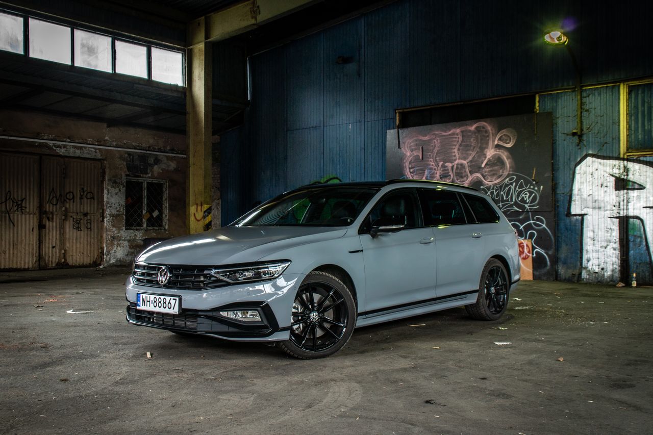 Mimo rodzinnej atmosfery, Passat R-Line Edition ma w sobie coś z łobuza