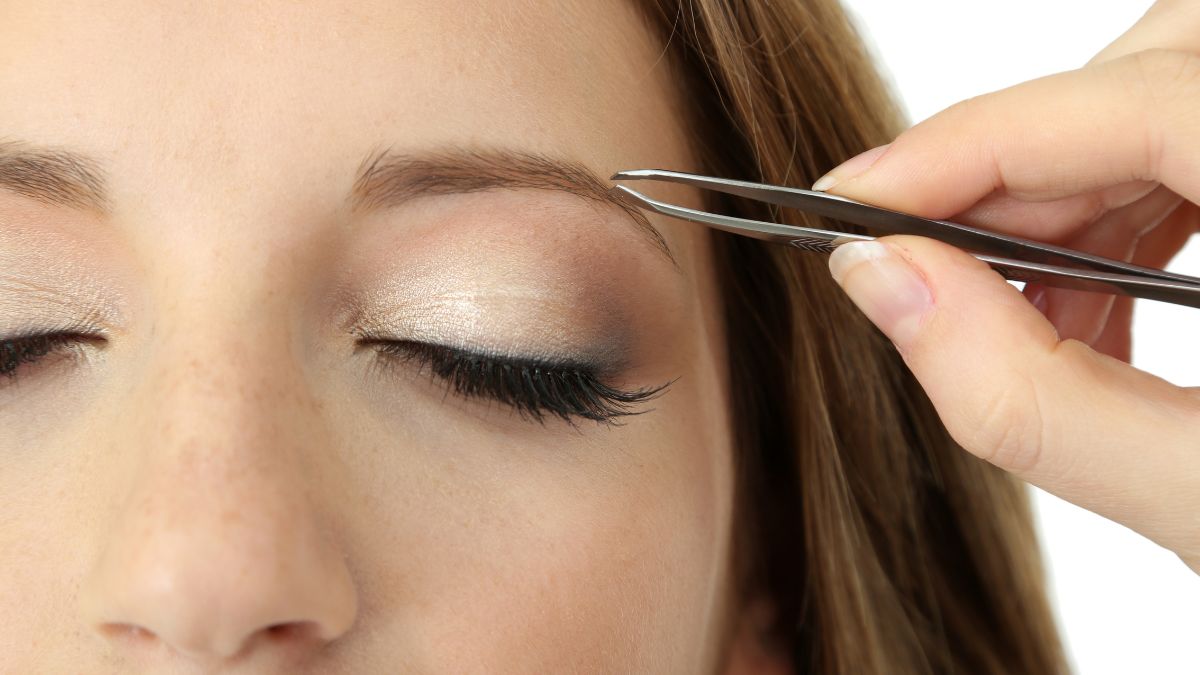 Wielki powrót cienkich brwi. 