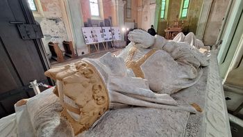 Tarnów: Dobra okazja, by zobaczyć odnaleziony model sarkofagu królowej Jadwigi