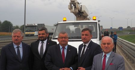 Ruszyła wymiana drogowskazów. Nazwy miast w dwóch językach