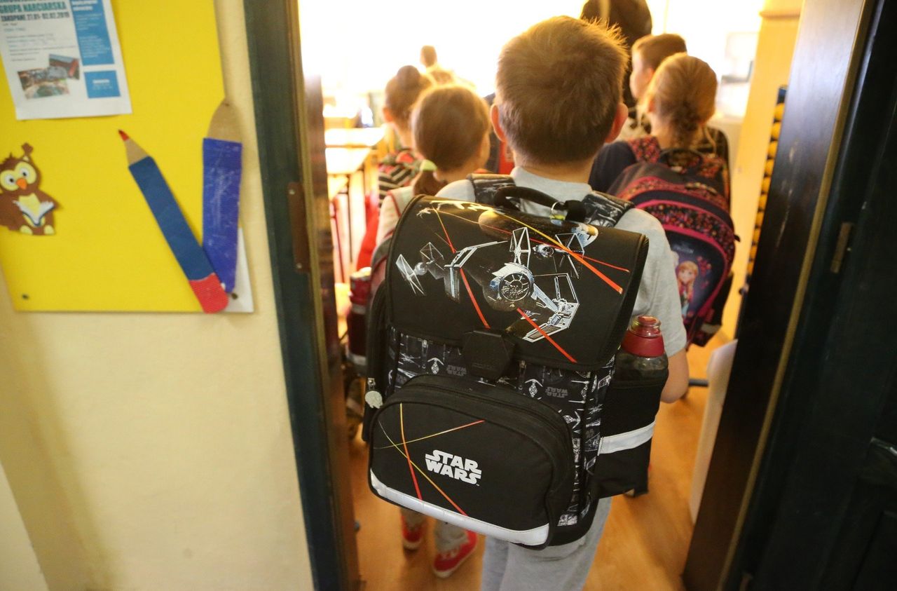 Aż 90% uczniów ma z tym problem. System klasowo-lekcyjny nie pomaga
