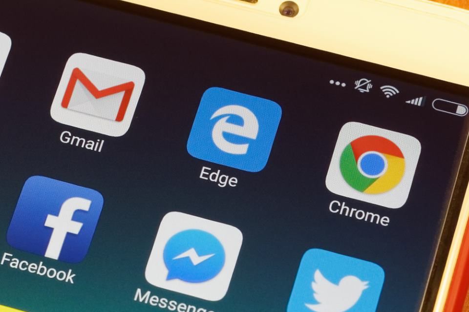 Microsoft Edge na Androida: synchronizacja haseł i ciemny motyw