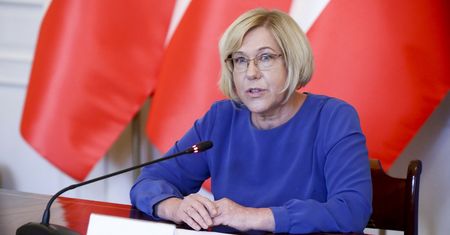 Kurator Nowak o protestach Strajku Kobiet: dzieci były częstowane alkoholem i narkotykami