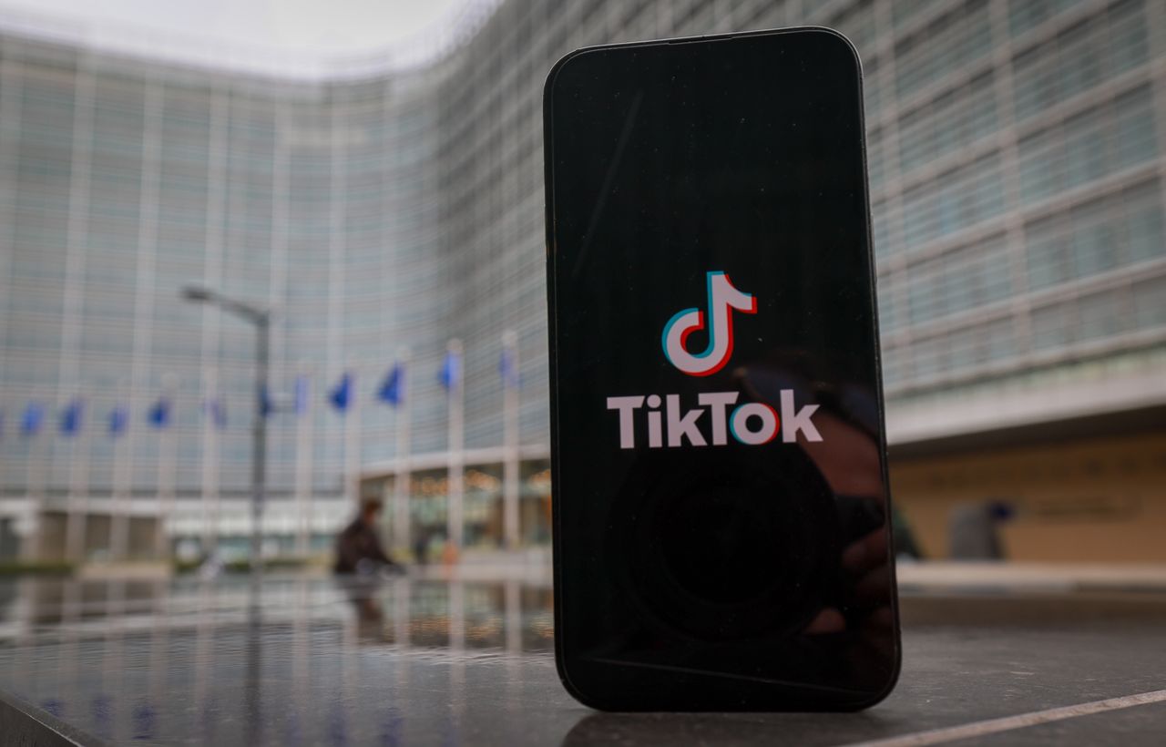 Bruksela uznała, że TikTok jest groźny dla psychiki. Grozi karą za uzależnianie dzieci