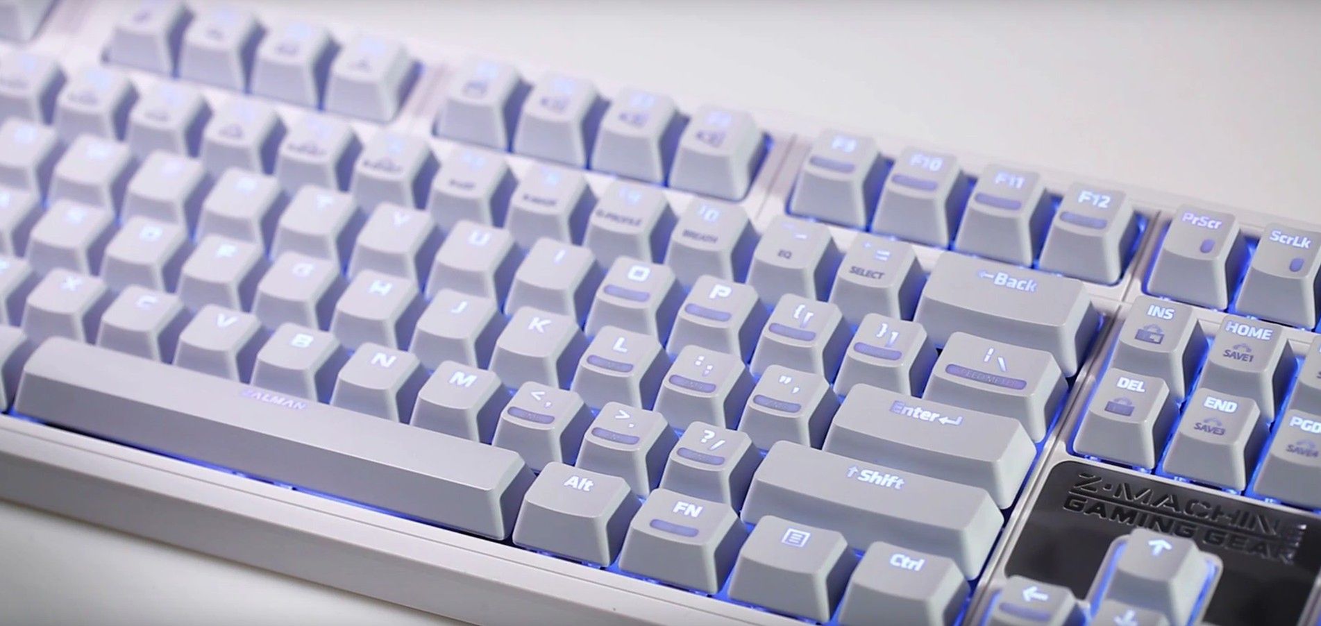 Zalman ZM-K900M White – gustowna klawiatura mechaniczna z przełącznikami Kailh Blue