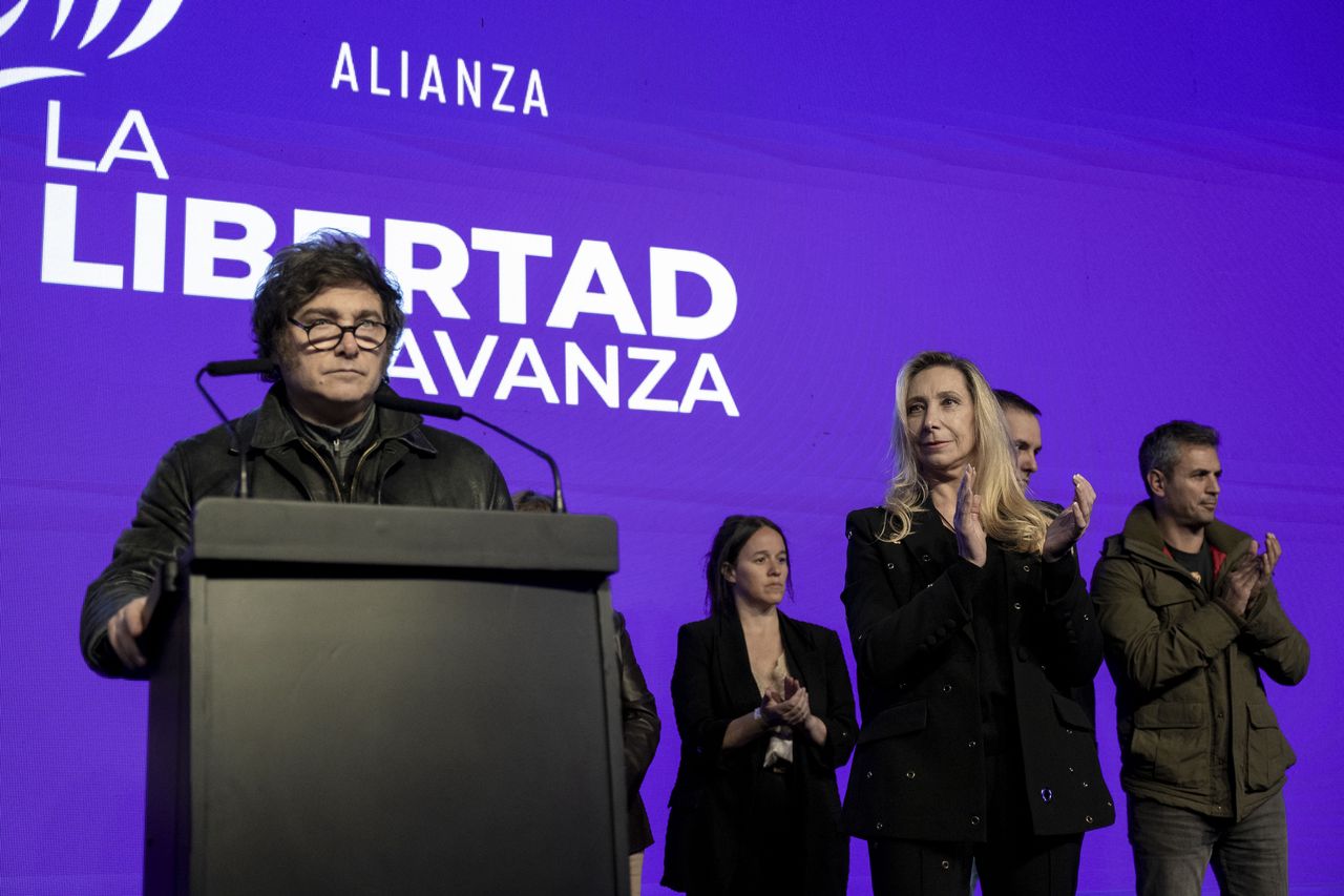 Argentyńskie rynki w głębokim kryzysie po porażce wyborczej partii prezydenta Mileia