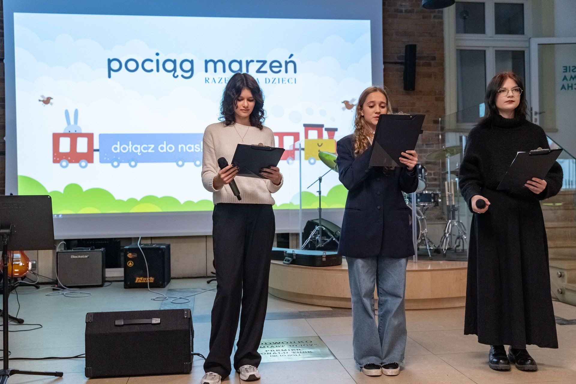 22.10.2025 KRAKOW SIEMACHA PODSUMOWANIE AKCJI POCIAG MARZEN FOT. ANNA KACZMARZ / DZIENNIK POLSKI / POLSKA PRESS