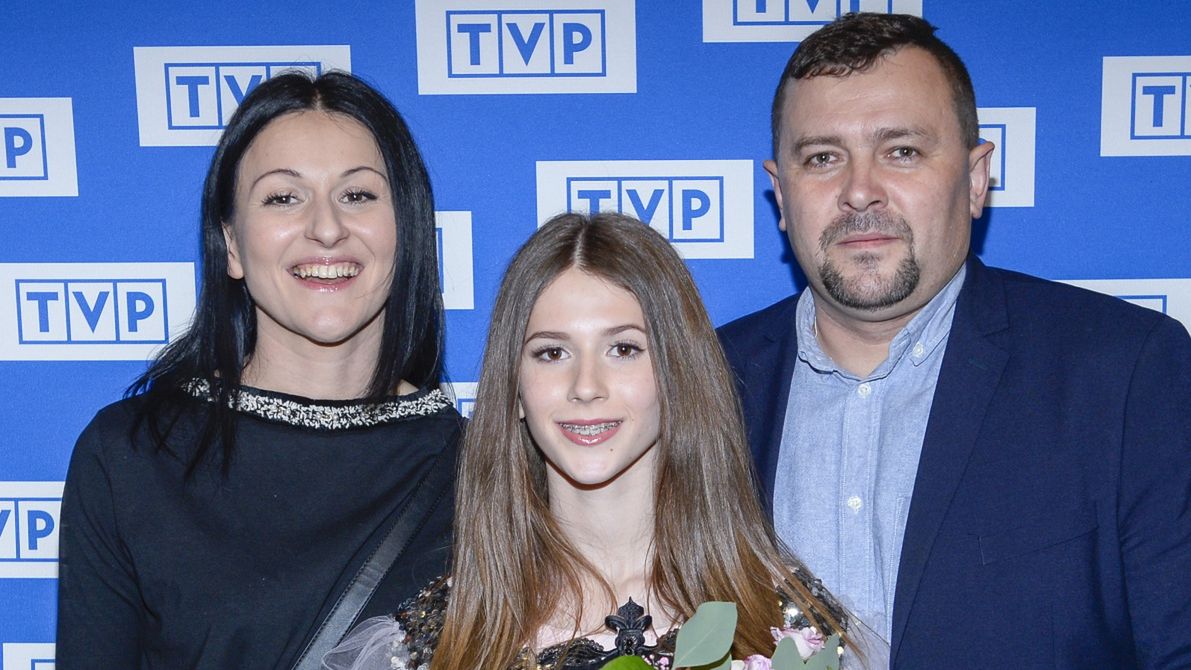 Roksana Węgiel z rodzicami