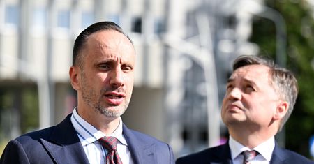 Nie ma już złudzeń? Mówił w Rumunii o braku większości dla PiS