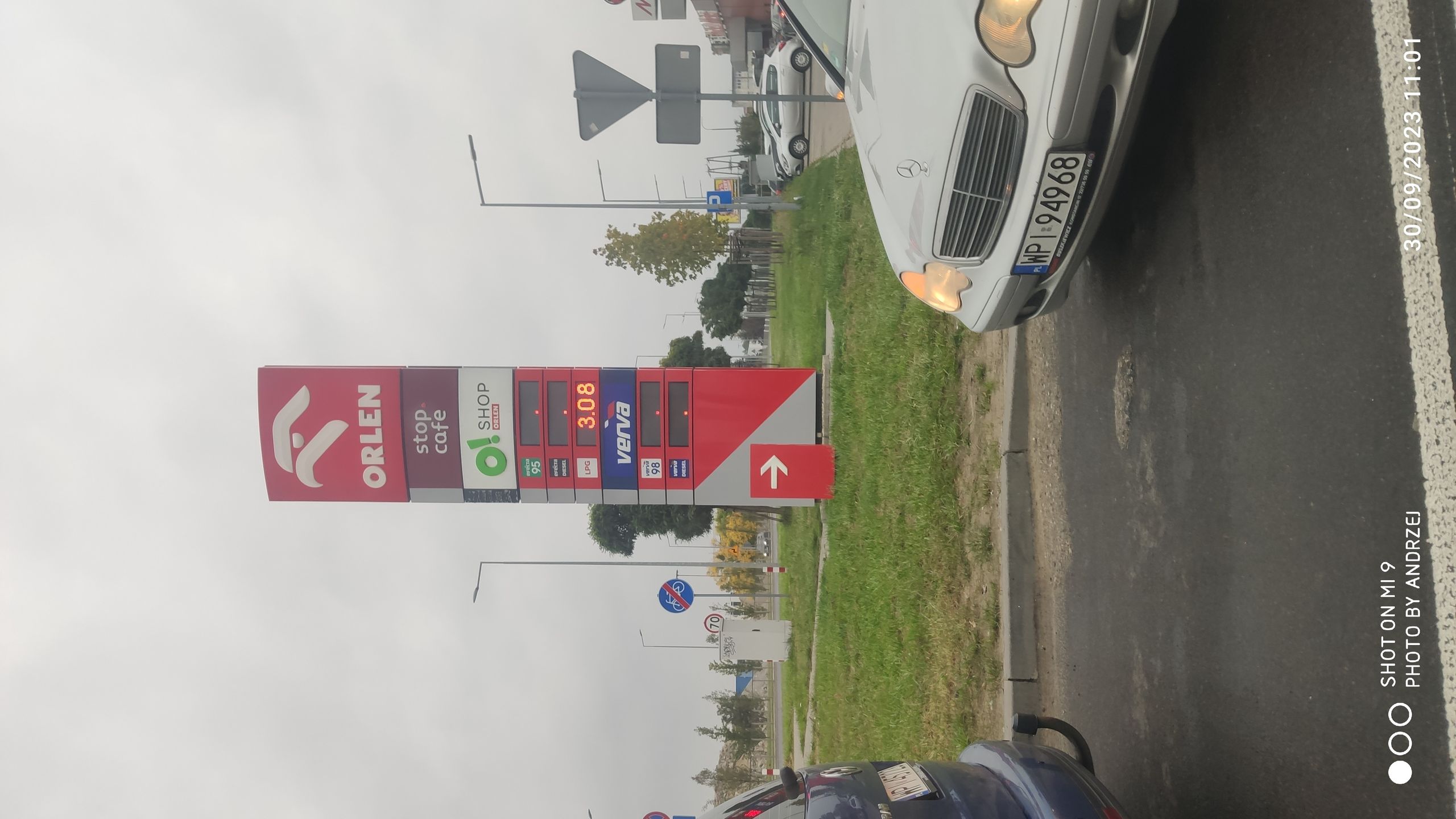 Piaseczno. Stacja Orlen 