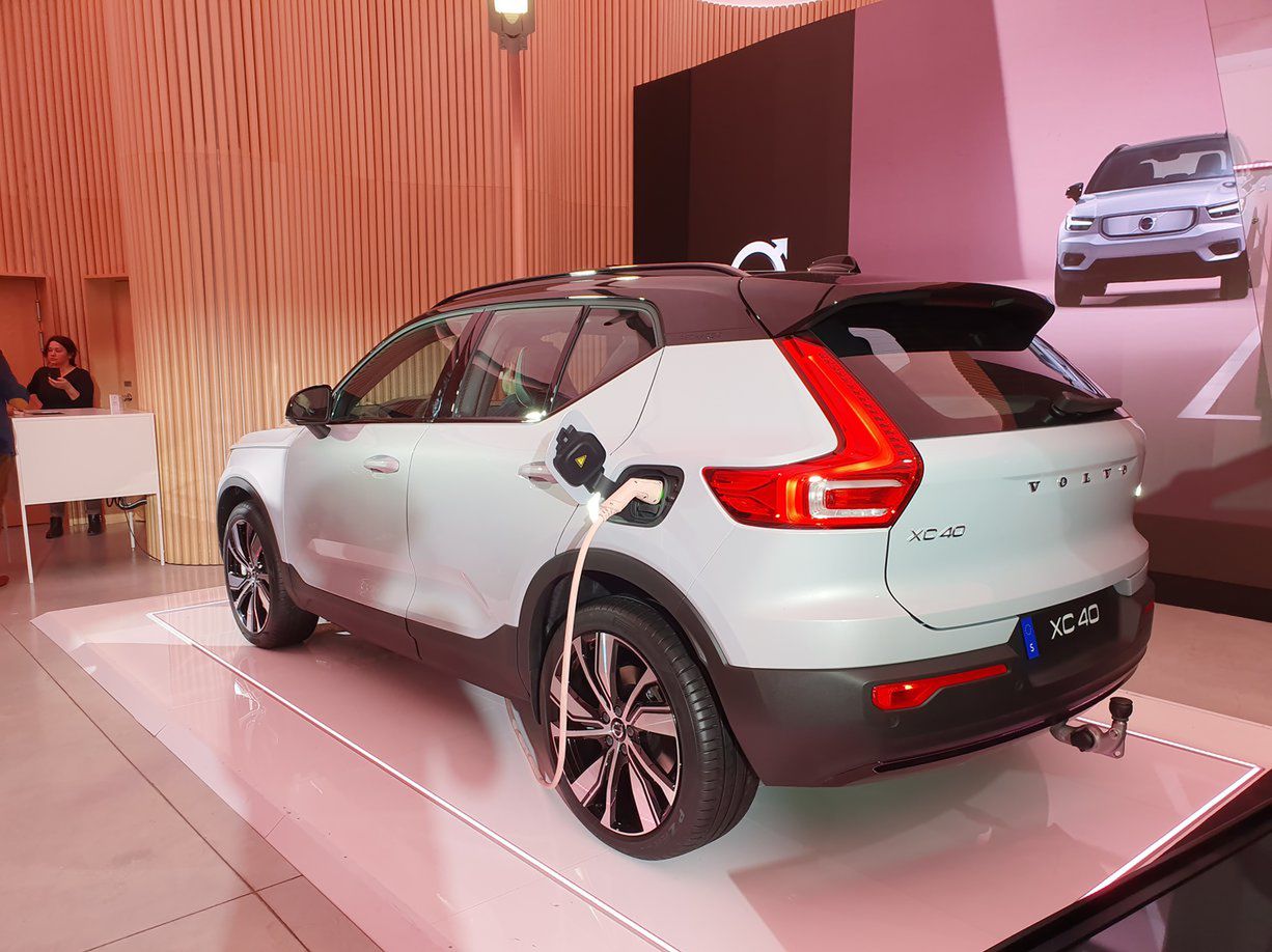 Elektryczne Volvo XC40 Recharge doczekało się tańszej wersji. Znamy polskie ceny