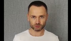 Firmy wspierają walkę z koronawirusem: 4F przekaże 20 proc. obrotów z e-commerce, Agata daje 1 mln zł