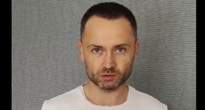 Firmy wspierają walkę z koronawirusem: 4F przekaże 20 proc. obrotów z e-commerce, Agata daje 1 mln zł