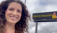 Billboardy zamiast Tindera. Nietypowy sposób na znalezienie męża