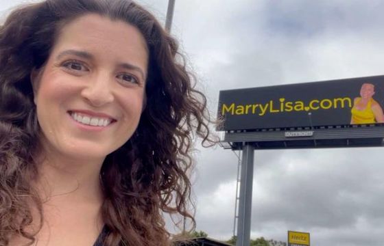 Billboardy zamiast Tindera. Nietypowy sposób na znalezienie męża