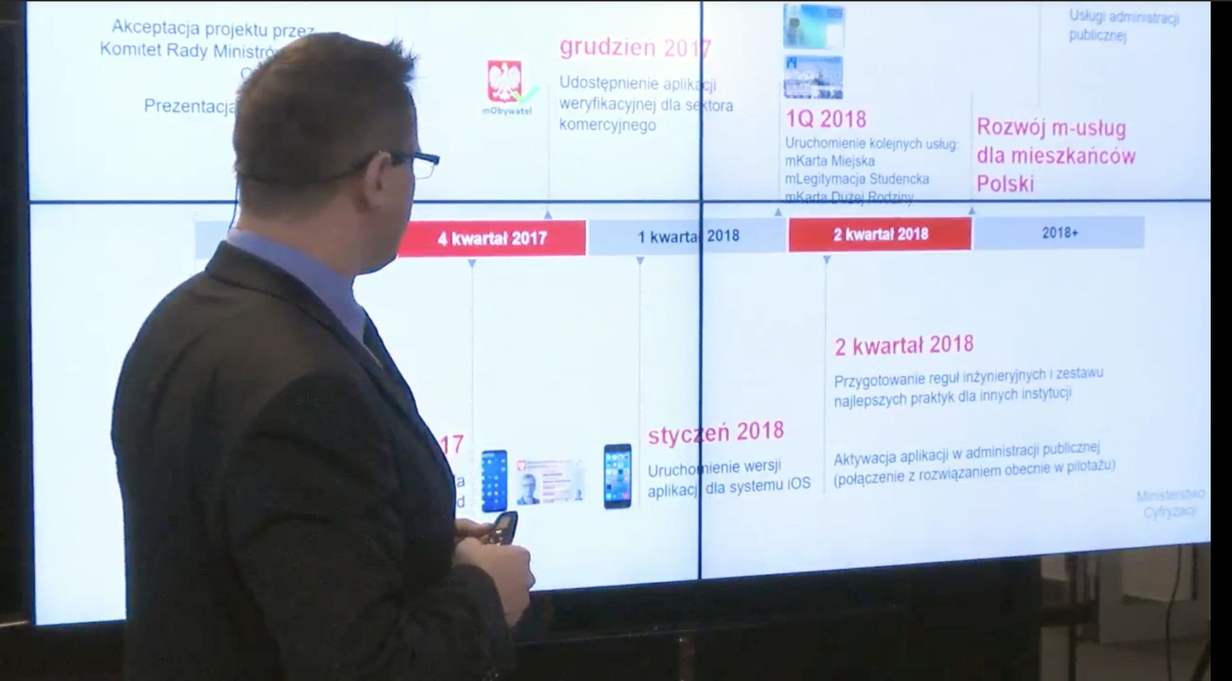 mObywatel już do pobrania. Wszystko o dowodzie osobistym w smartfonie 2