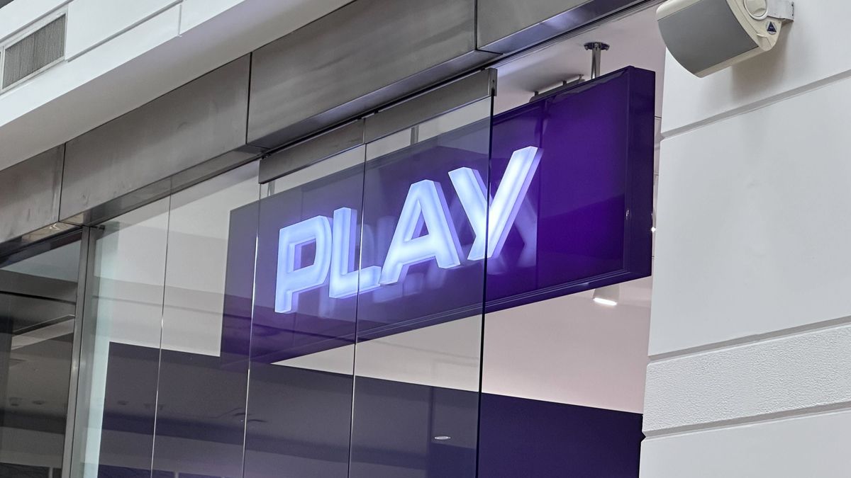Logo salonu Play