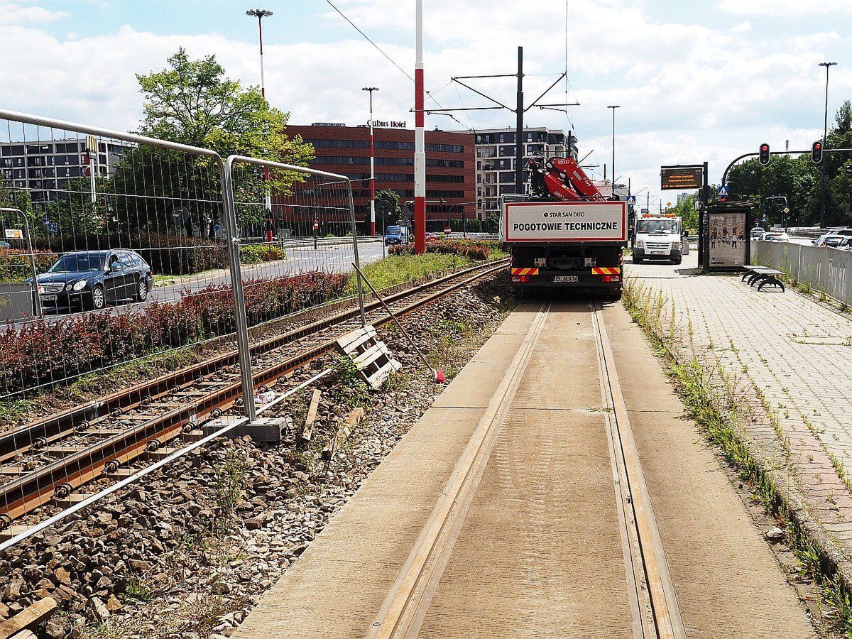 Prace torowe na ul. Żeromskiego dobiegają końca